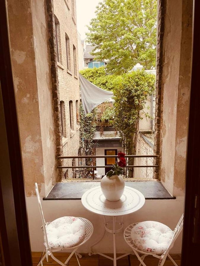 Retro Appartement Im Herzen Von Koeln Deutz المظهر الخارجي الصورة